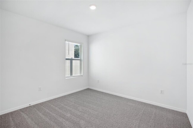 Building Photo - 10762 Quail Grv Wy