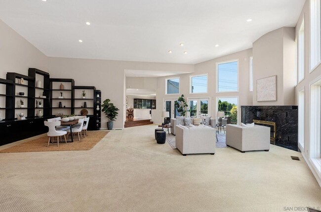 Building Photo - Spacious 4-Bedroom Home with Pool, Panoramic Views, and Solar on 1.5 Acres