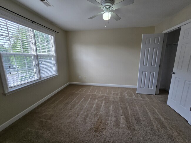 Building Photo - 4333 Flintlock Ln