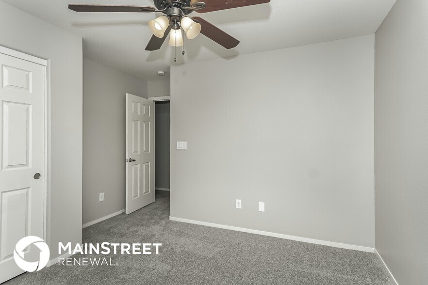 Building Photo - 1154 Shades End Ave