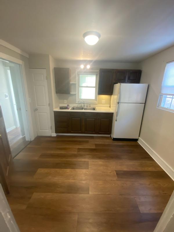 Building Photo - 709 E 22nd St