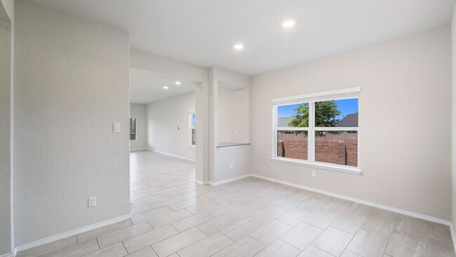 Building Photo - 534 Candor Stone