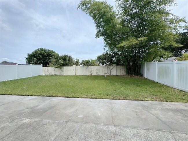 Building Photo - 2815 Burwood Ave