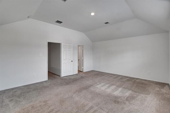Building Photo - 1518 Carmona Ct