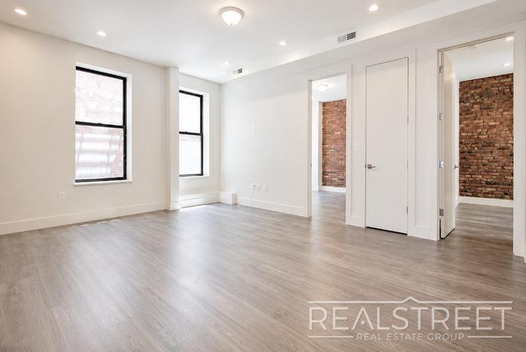Building Photo - Gorgeous Spacious 3 Bedroom in Prime Crown Heights