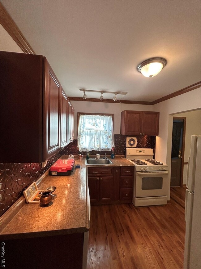 Building Photo - 420 Pennsylvania Ave