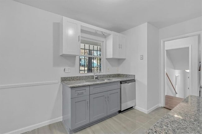Building Photo - 2080 Bluffton Way