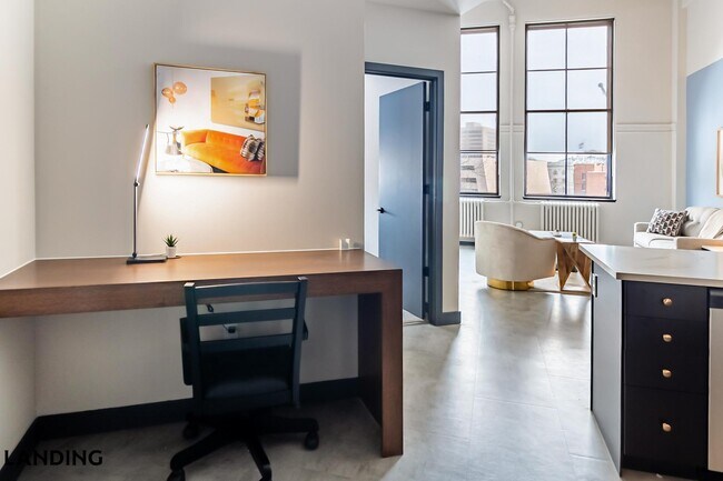 Building Photo - 55 Elm St