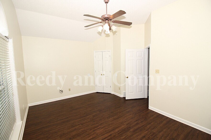 Building Photo - 7063 Parkbrook Ln