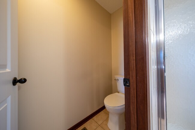 Building Photo - 16549 Dodd Ln