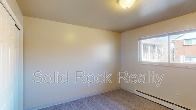 Building Photo - 1801 Eagle View Dr