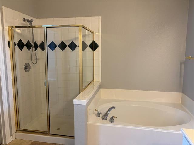 Building Photo - 8026 Palisades Dr