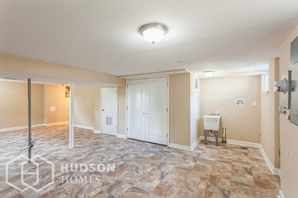 Building Photo - AVAILABLE NOW! - 1010 Dartmouth Rd, Baltim...