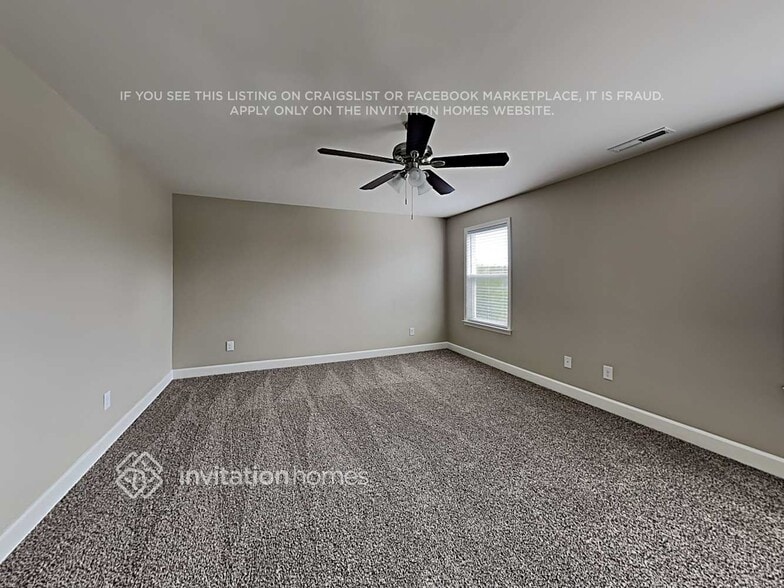 Building Photo - 1019 Sweet Gale Dr