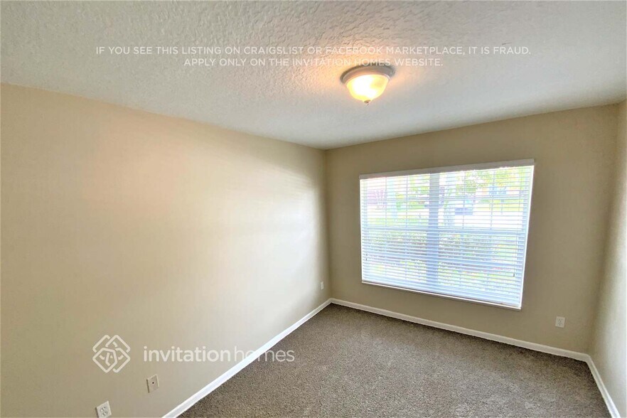 Building Photo - 9296 Lake Serena Dr