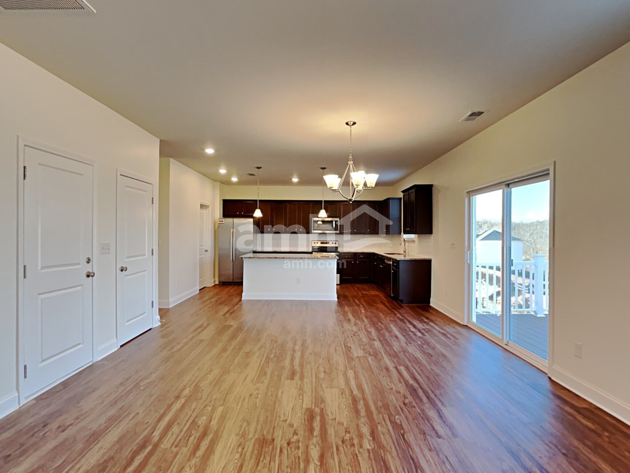 Building Photo - 158 Larragan Dr