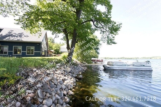 Building Photo - 633 Brophy Shores Rd NW