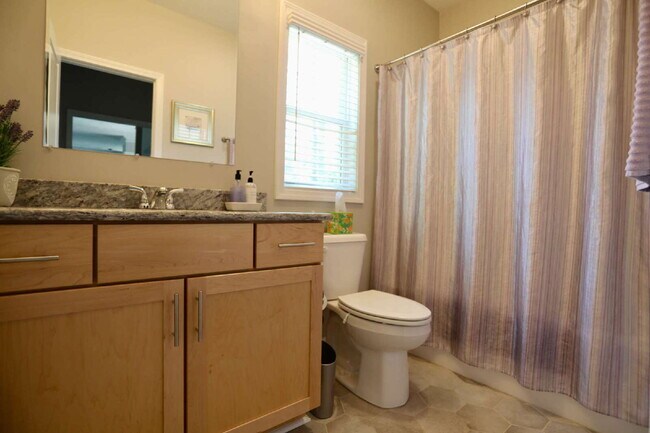 Building Photo - “Stunning 4-Bedroom Retreat with Granite Elegance at 2 River Drive, Pinehurst"