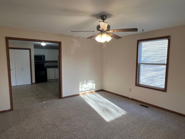 Building Photo - 1439 N Texas Ave