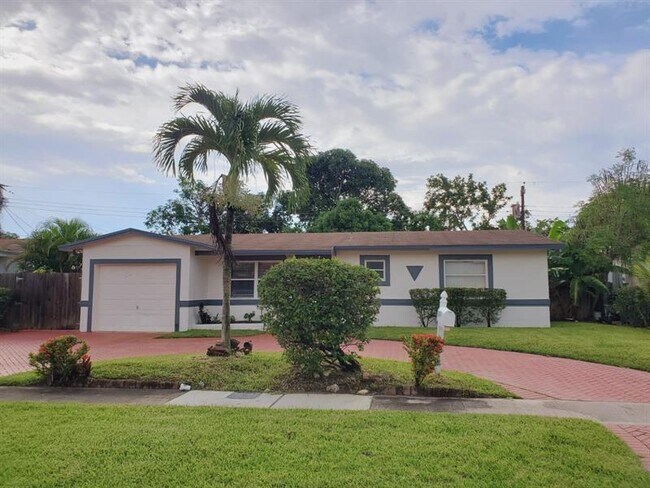 Building Photo - 3377 NW 22nd St