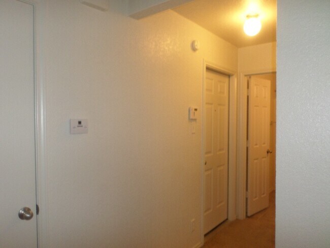 Building Photo - 3804 Joshua Taylor Dr