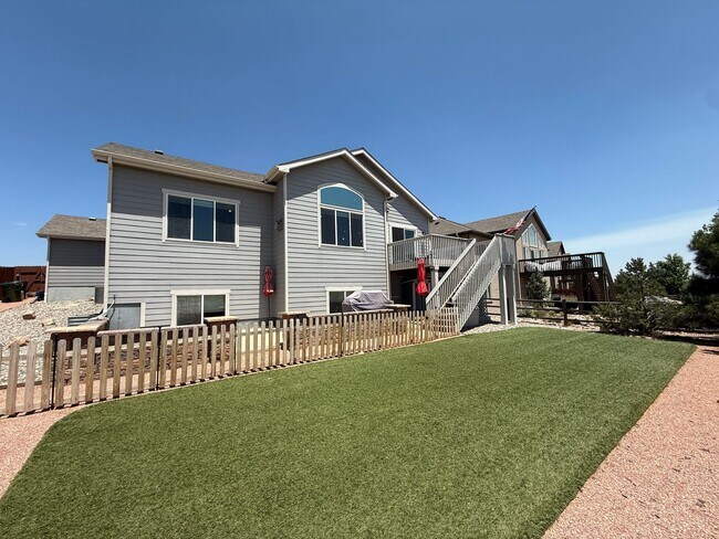 Building Photo - Immaculate 4 Bed 3 Bath Ranch Style Home With Amazing Views & 3 Car Garage in Peyton!!!