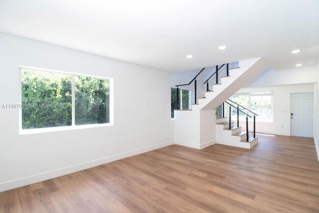 Building Photo - 1255 Jackson St