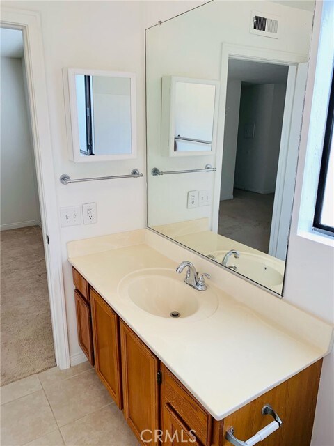 Building Photo - 157 Avenida Miramar