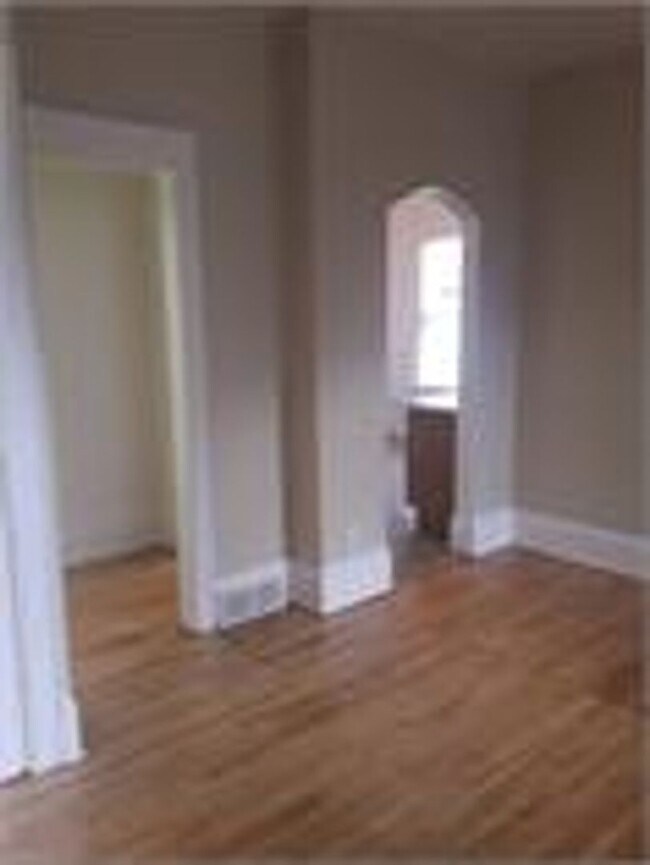 Building Photo - 3225 W McKinley Blvd