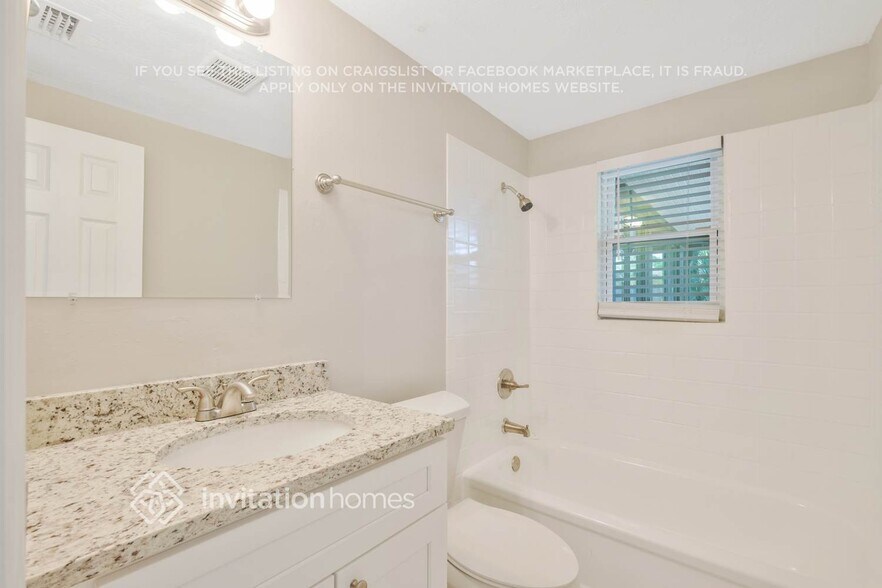 Building Photo - 4238 Sabine Dr