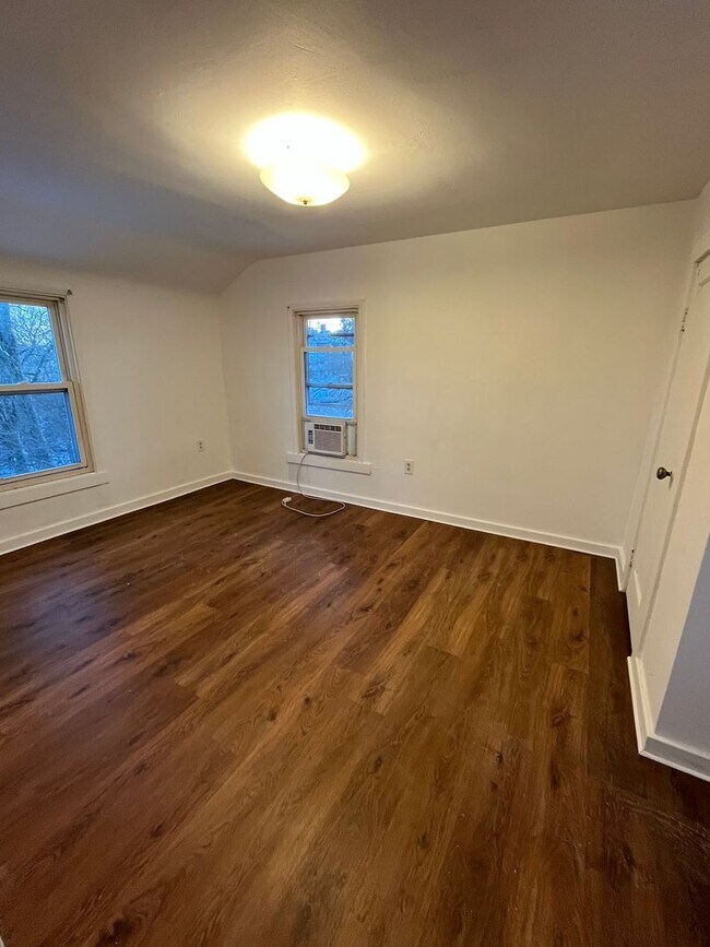 Building Photo - 411-413-415 Spruce St. Canonsburg PA 15317