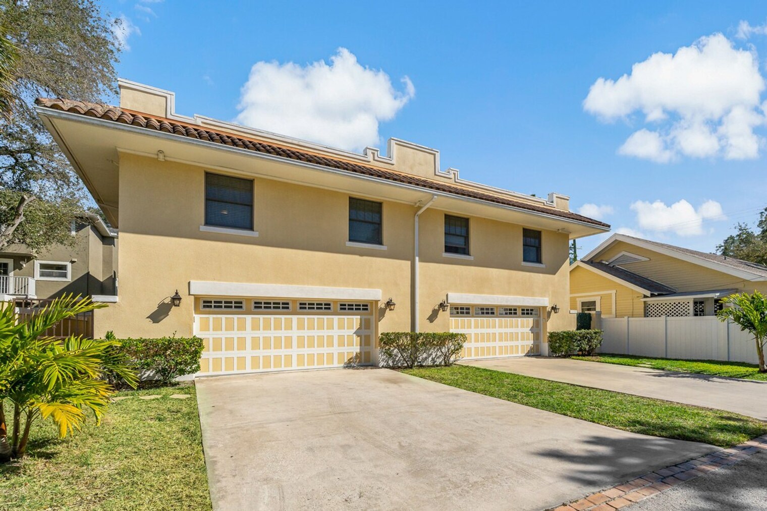 Building Photo - 1301 W Horatio St