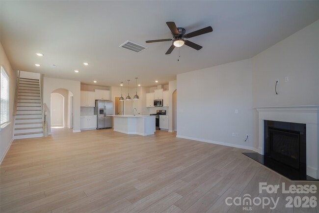 Building Photo - 1411 Caracara Ct