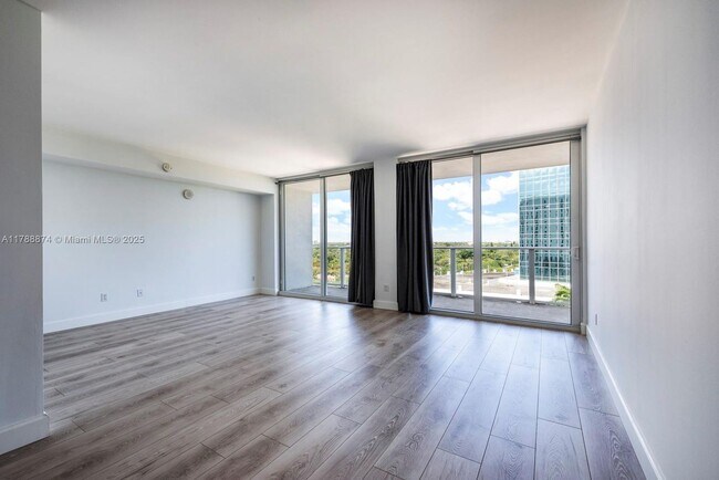 Building Photo - 4250 Biscayne Blvd