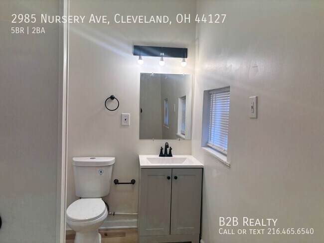 Building Photo - 2985 Nursery Ave