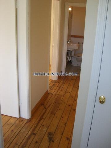Building Photo - 14 Leverett St