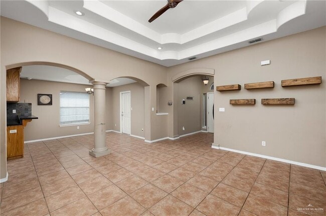 Building Photo - 11 San Marcos Ave