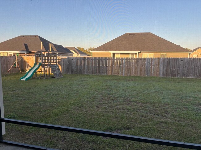 Building Photo - Home in Knights Landing