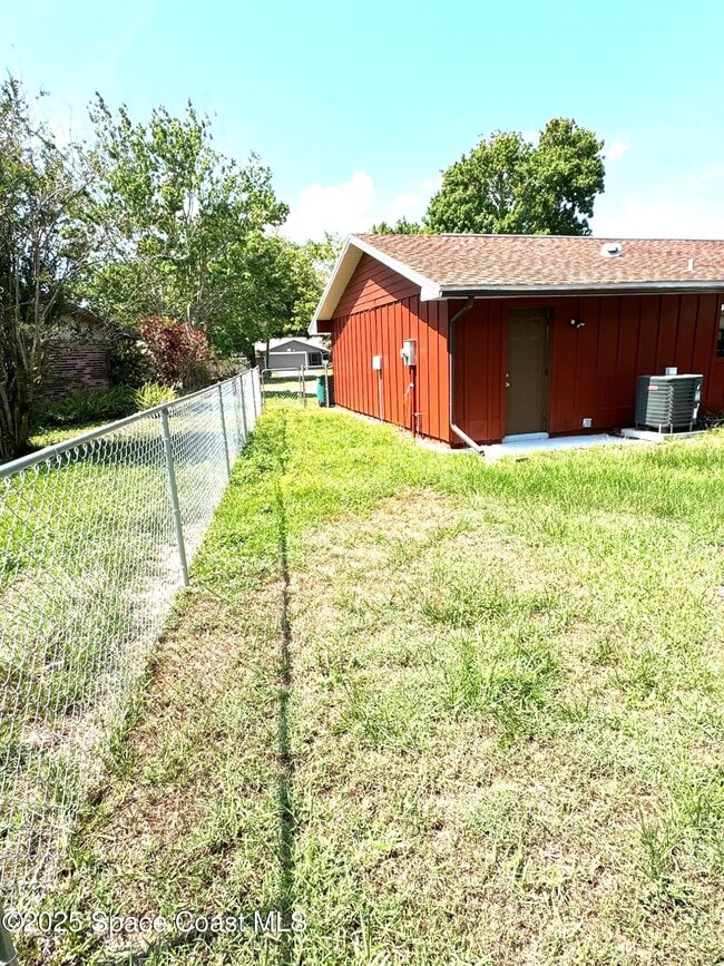 Building Photo - 774 John Adams Ln