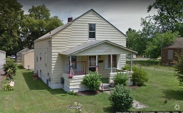 Building Photo - 4BR SW Canton Home