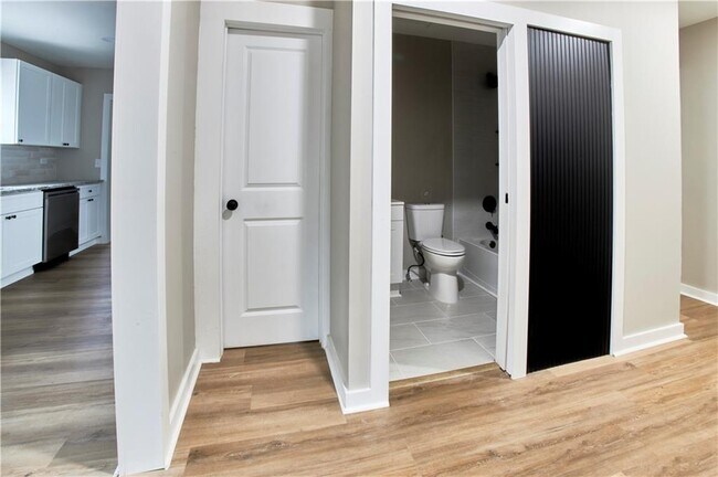 Building Photo - 1332 Thurgood St SW