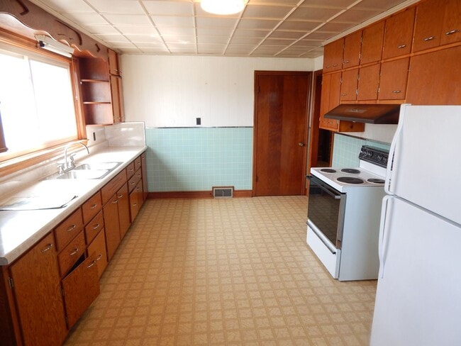 Building Photo - 3755 Dairy Rd