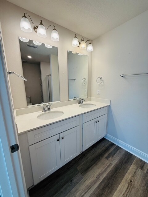 Building Photo - 5676 Sandy Walk St