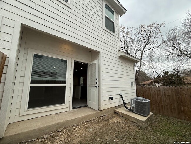 Building Photo - 4138 Swans Landing