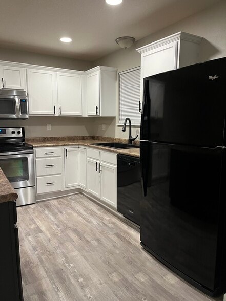 Kitchen - 1141 Cornerstone Ln