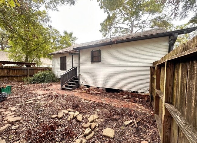 Building Photo - 330 Gordy Rd