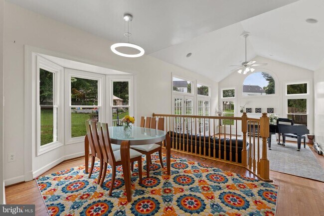 Building Photo - 10009 Puritan Way
