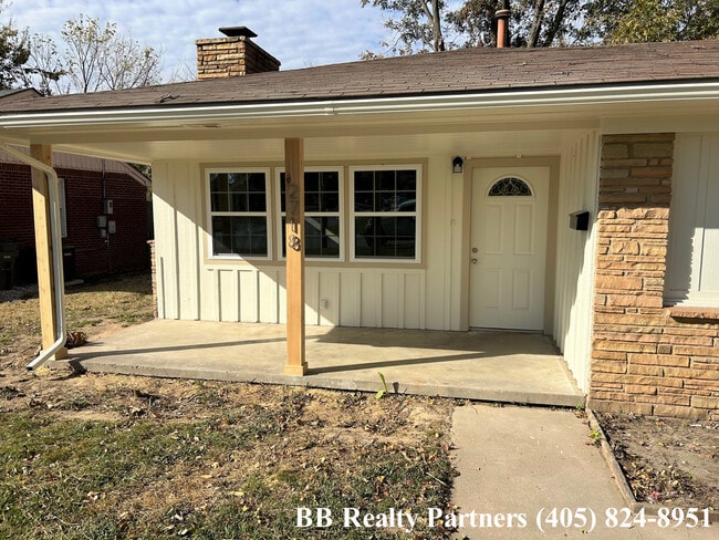 Building Photo - 2718 S Richmond Ave