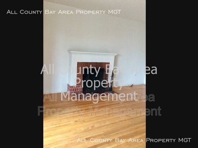 Building Photo - 800 Richmond St