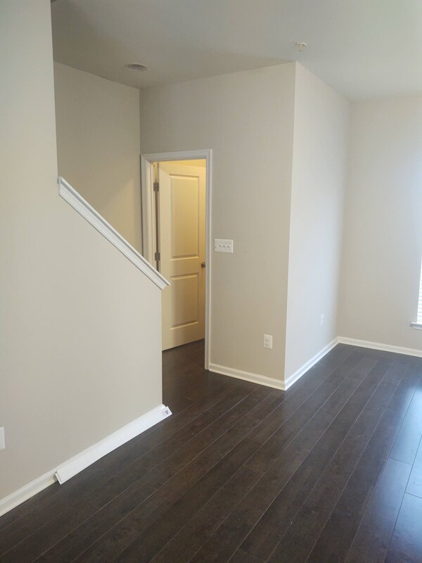 Building Photo - 22414 Glenbow Way
